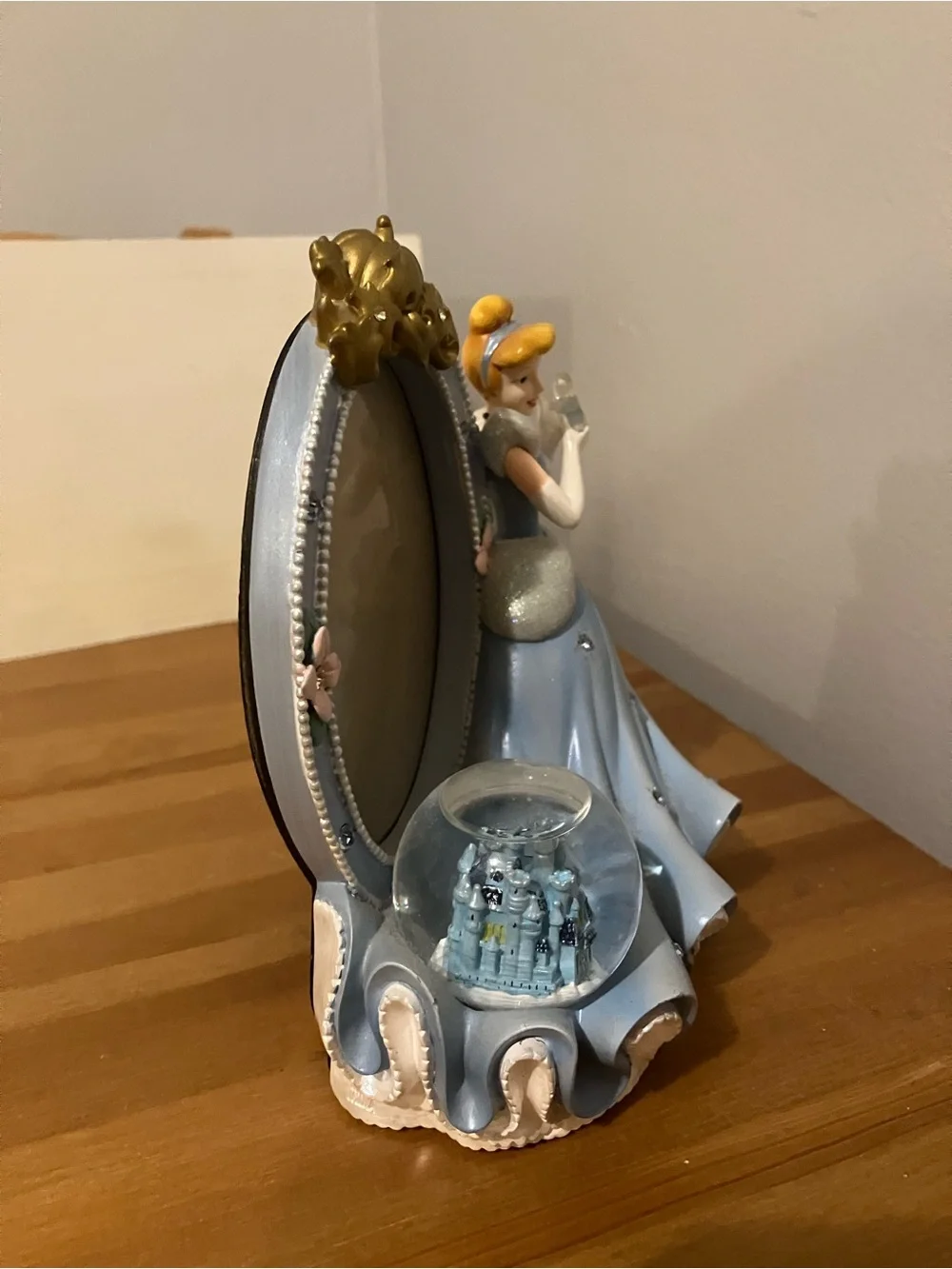 Vintage Cinderella Disney Picture Frame with Mini Castle Snowglobe